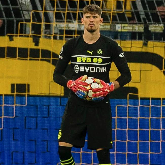 Gregor Kobel