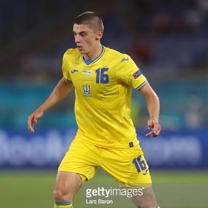 Vitaliy Mykolenko