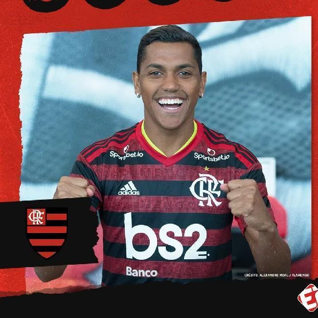 22 Pedro Rocha