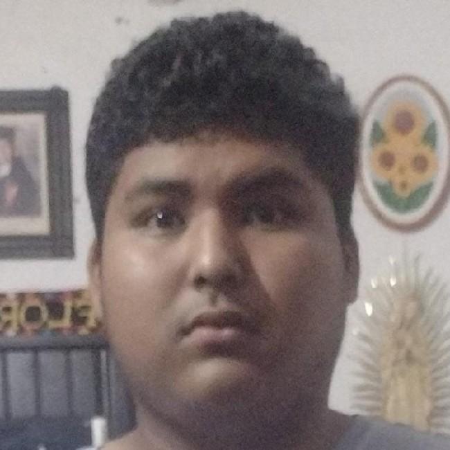 Yahir Majin Pérez Cachon