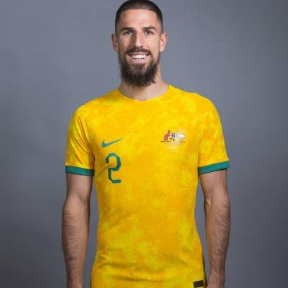 Milos Degenek