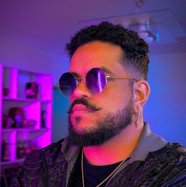 LEON FUTPARÓDIAS