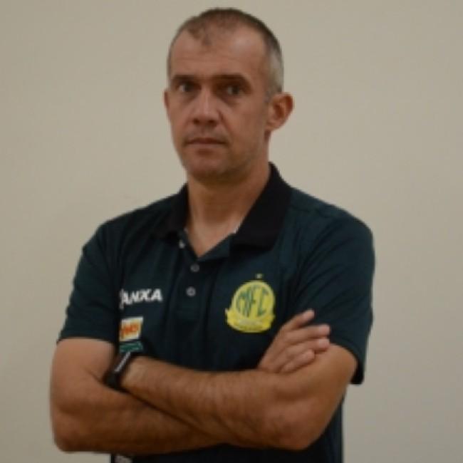 (T) Eduardo Baptista