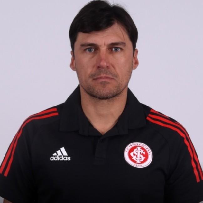 (T) Alexander Medina