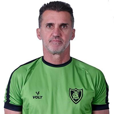 (T) Vagner Mancini