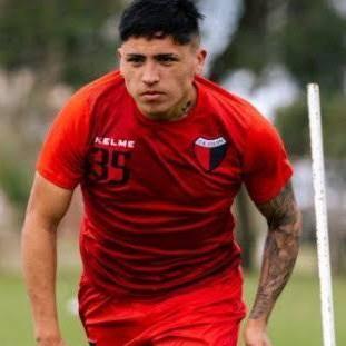 35- Facundo Farias (atacante)