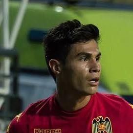 18- Pablo Galdame (meia)