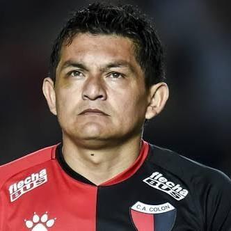 10- Luis Rodrigues (meia)