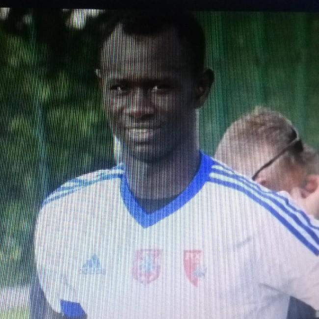 3- Aya Diouf (zagueiro)