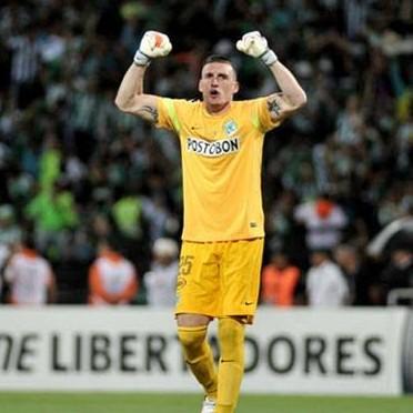 GOL - Franco Armani