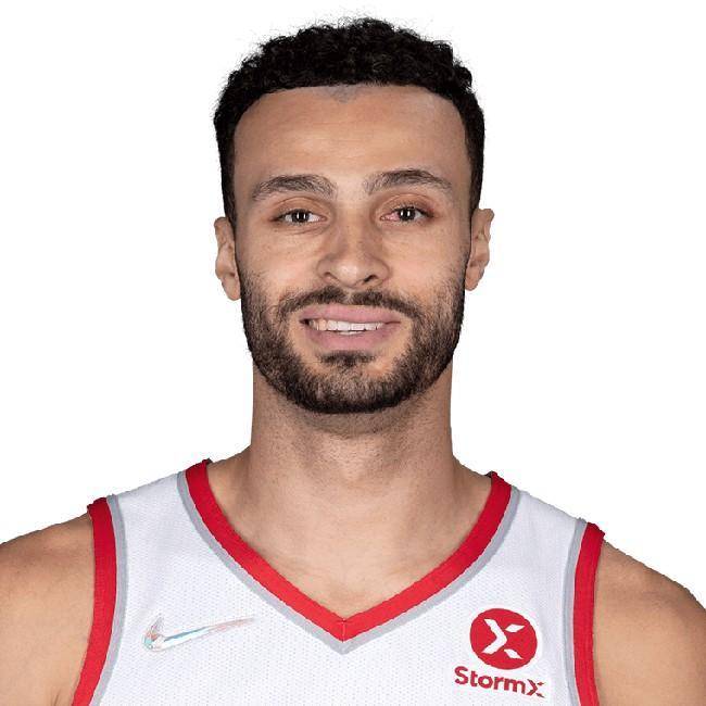 Larry Nance Jr.