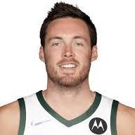 Pat Connaughton