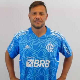 (G) Diego Alves