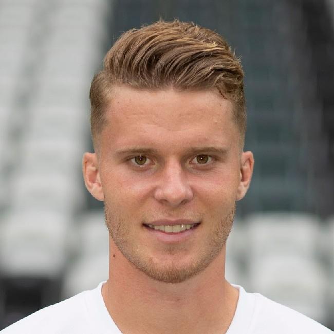Nico Elvedi