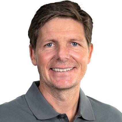 * COACH: Oliver GLASNER