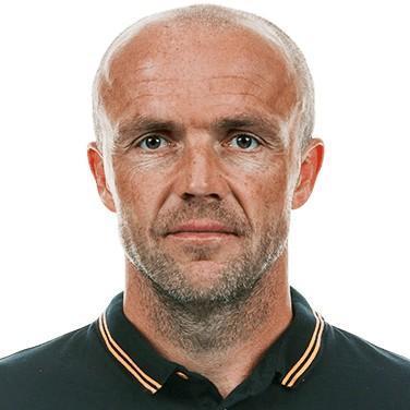'COACH: Alfred SCHREUDER