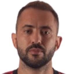 Everton Ribeiro