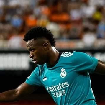 >Vinicius JR