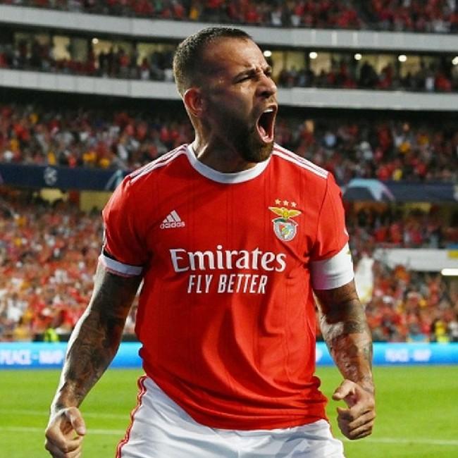 Nicolas Otamendi