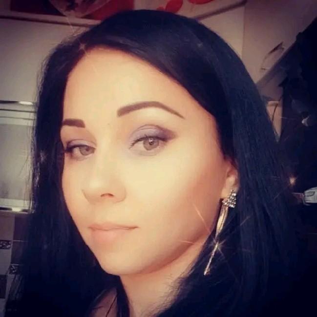 Zhanna Adamova