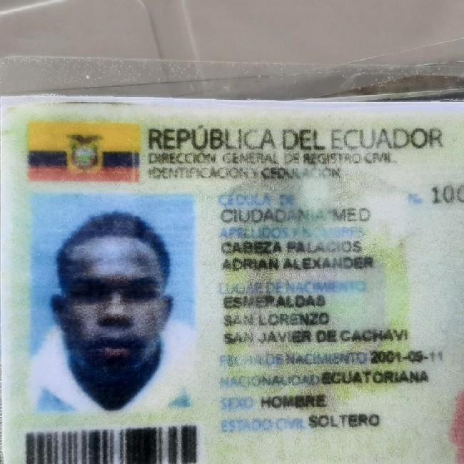 Adrián Cabezas