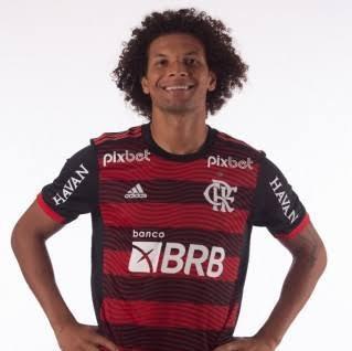 William Arão
