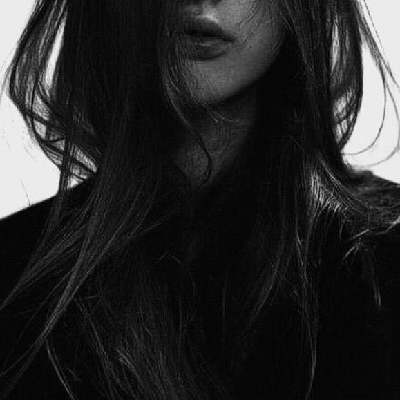 ᴰ` ᴵ ᔆ ᴿ ᴬ ᴱ ᴸ   †