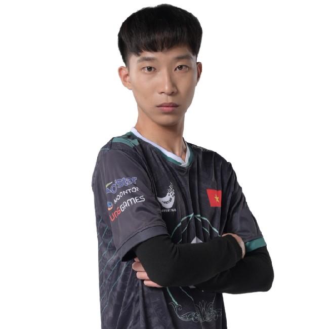 TheKing ()