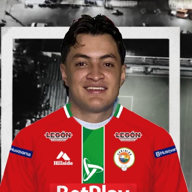 DANIEL PINEDA