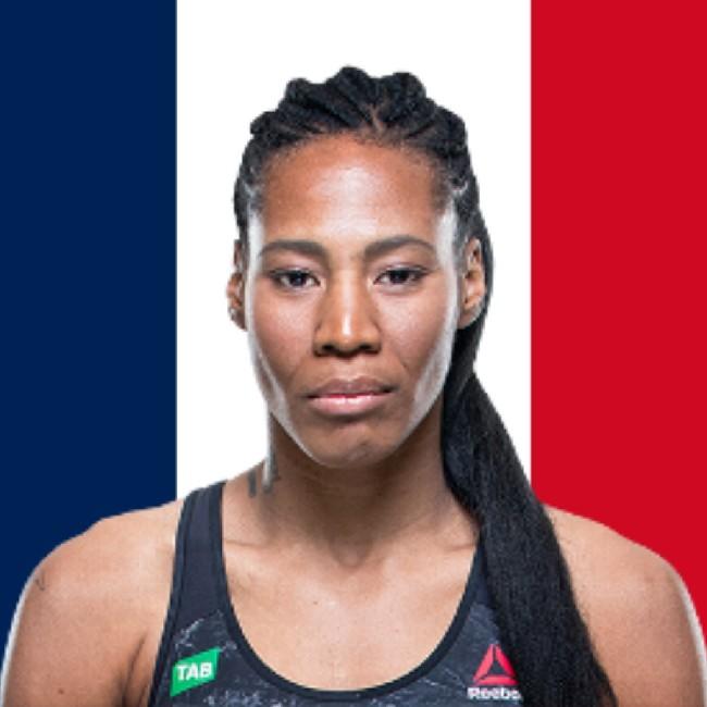 ZARAH FAIRN DOS SANTOS (FRANÇA)