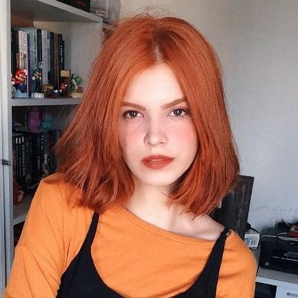Daniela                                             meio titular