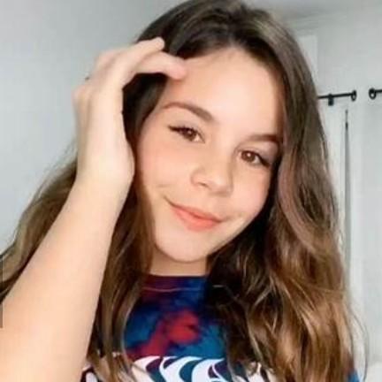Jaqueline                                         ataque titular