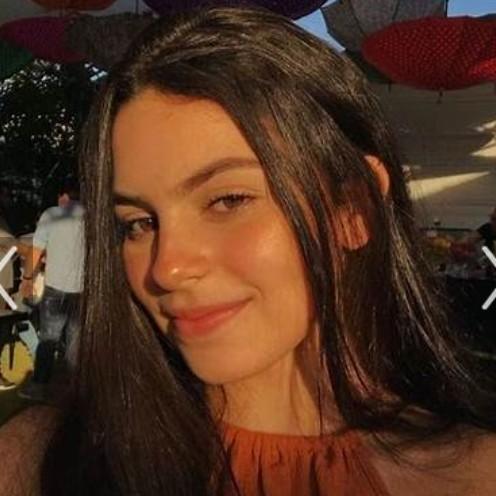 Bia                                                 meio reserva