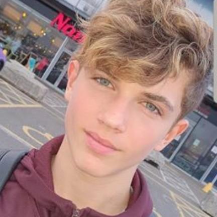 Fernando                                          defesa titular