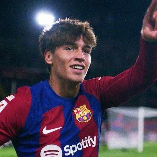 Marc Guiu🇪🇸