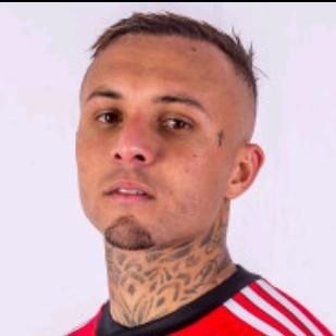 Everton Sousa Soares