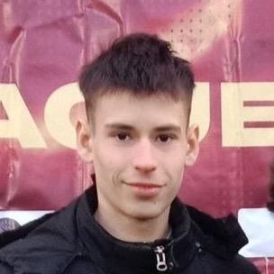 Максим Петров