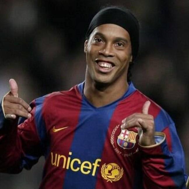 Ronaldinho(LW)