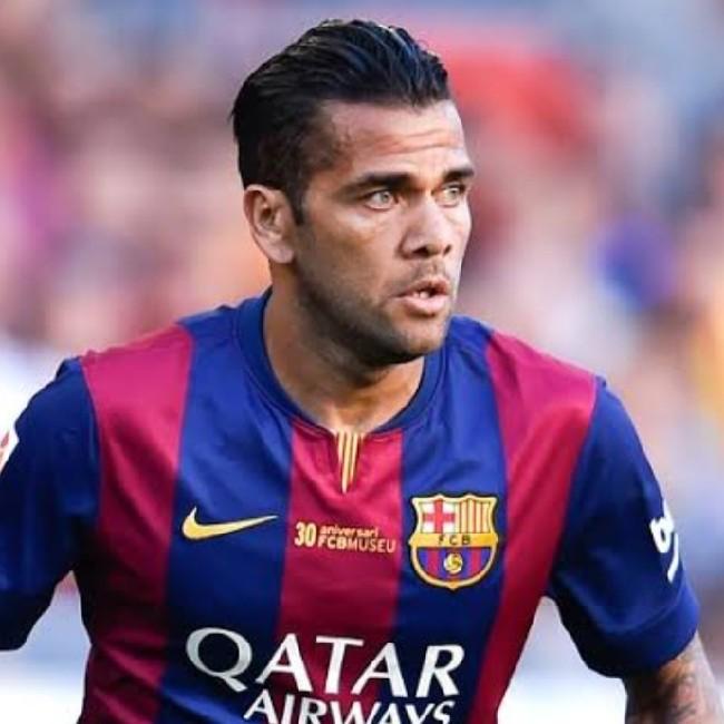 Dani Alves(RB)