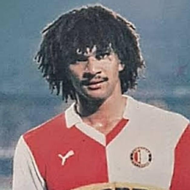 Gullit(CF)