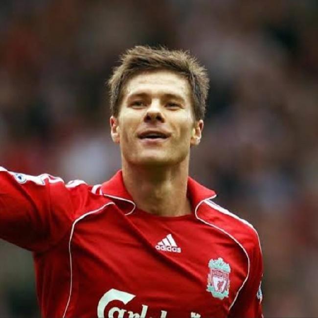 Xabi Alonso(CM)