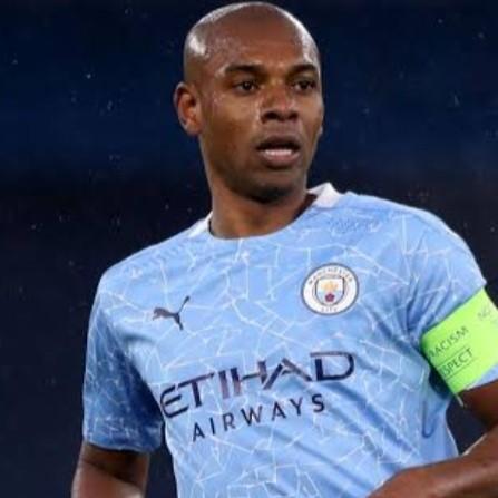 Fernandinho(CM)
