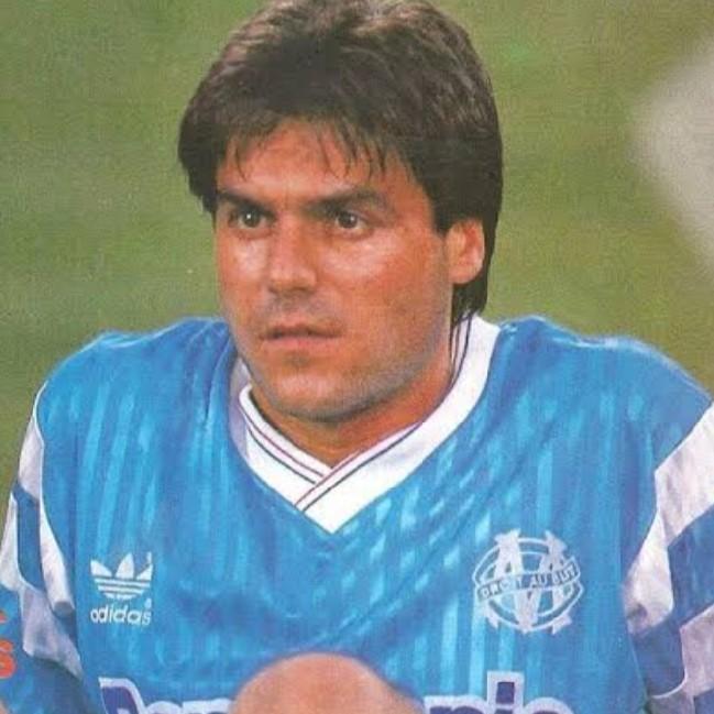 Amoros(RB)