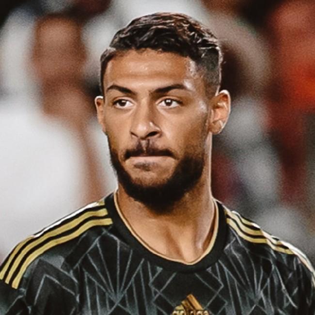 Denis Bouanga