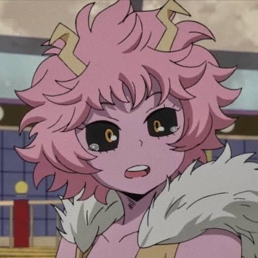 Mina Ashido (90°)