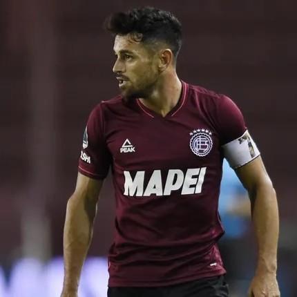 LAUTARO ACOSTA