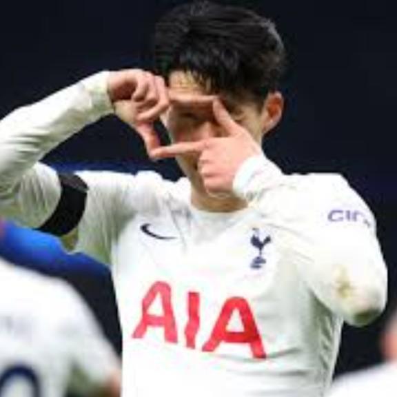 Hun Min Son