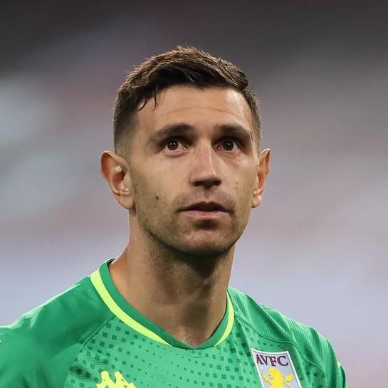 EMILIANO MARTÍNEZ
