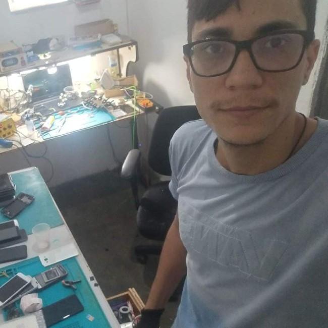 Adriano Malaquias