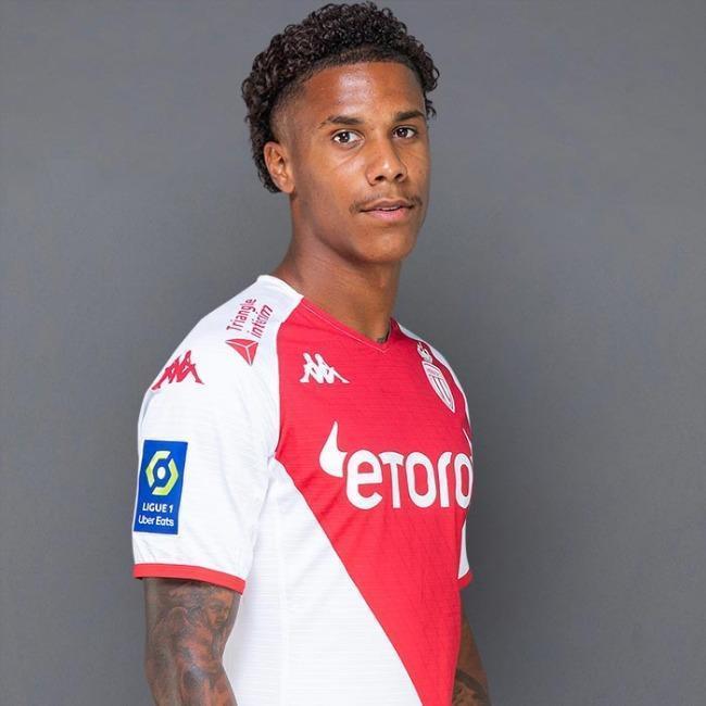 Ismail Jakobs (LB)